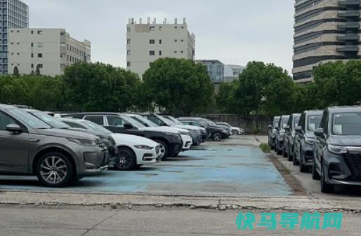 新车里的甲醛多长时间能散掉？新车每天开窗通风多久